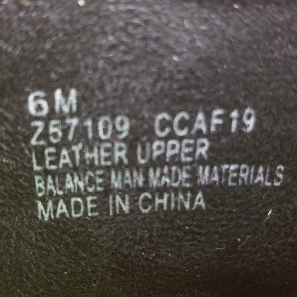 B.O.C Black Ankle Boots 6 US Booties Tooled Suede Leather Stacked Heel Back Zip - Picture 9 of 9